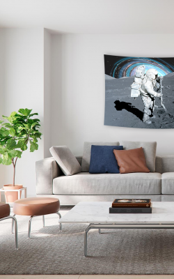 Astronaut On The Moon Duvar Örütüsü
